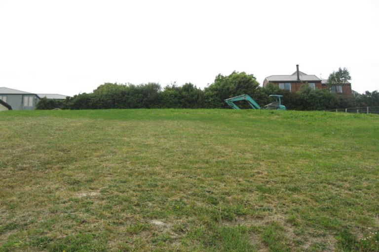 Photo of property in 43 Highcrest Heights, Westmorland, Christchurch, 8025