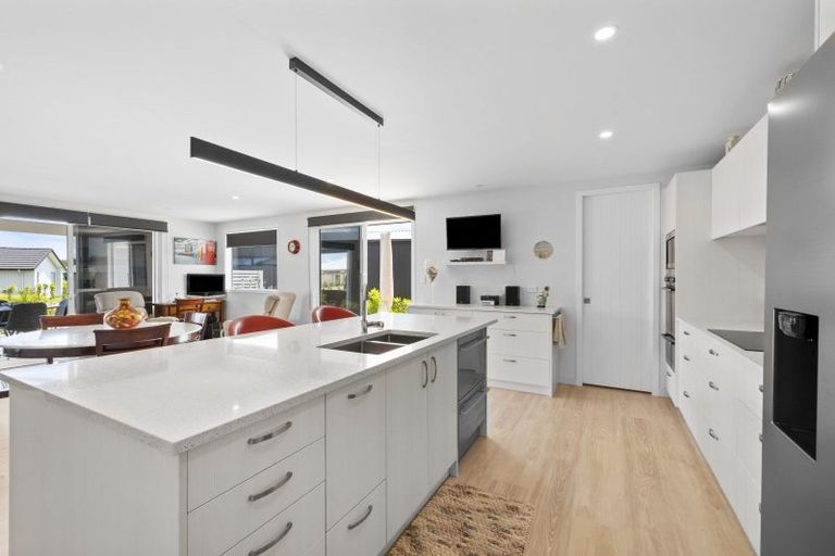 Photo of property in 6 Park Crescent, Mangawhai Heads, Mangawhai, 0505