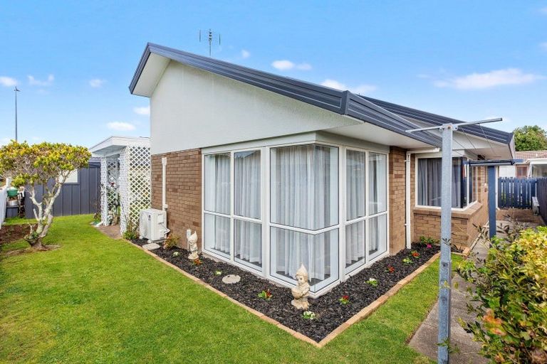 Photo of property in 2/492 Otumoetai Road, Otumoetai, Tauranga, 3110