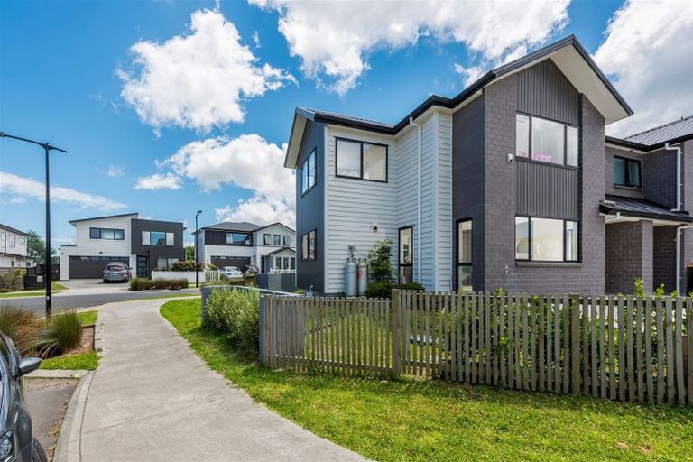 Photo of property in 2 Aviation Drive, Hobsonville, Auckland, 0616