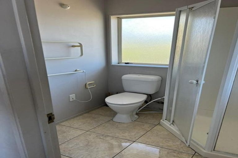 Photo of property in 7/51 Redoubt Road, Goodwood Heights, Auckland, 2105