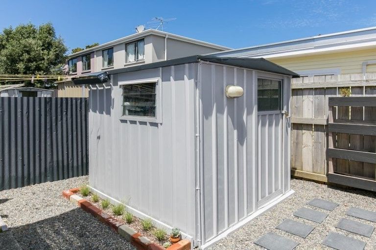 Photo of property in 13 Toru Street, Lyall Bay, Wellington, 6022