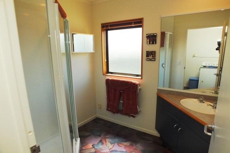 Photo of property in 137 Kowhai Avenue, Matarangi, Whitianga, 3592