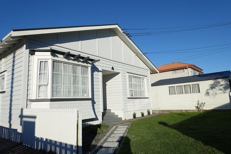 Photo of property in 1/137 Abbotts Way, Remuera, Auckland, 1050