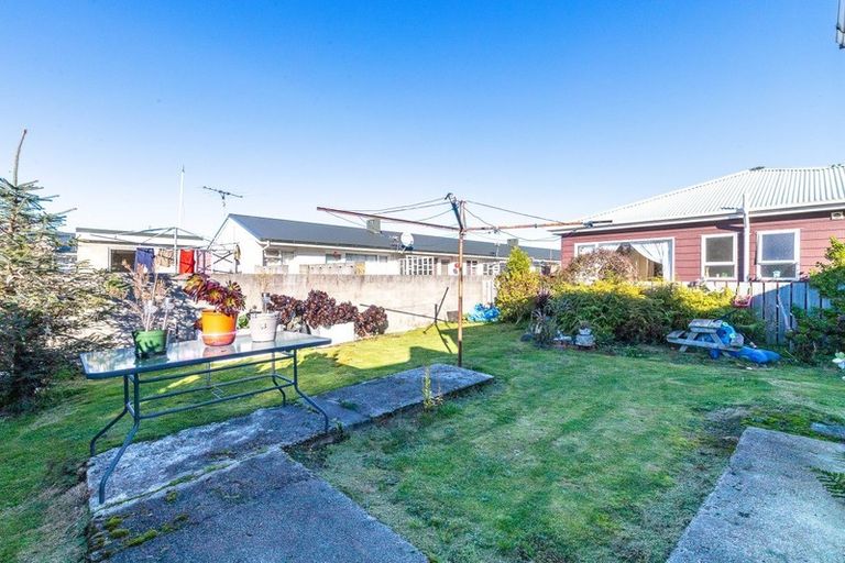 Photo of property in 3 Rowland Avenue, South Dunedin, Dunedin, 9012