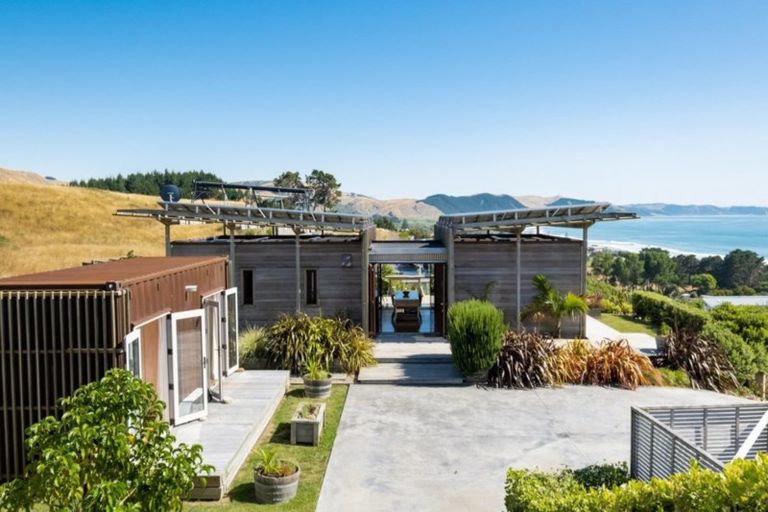 Photo of property in 28 Lightning Ridge View, Waimarama, 4294