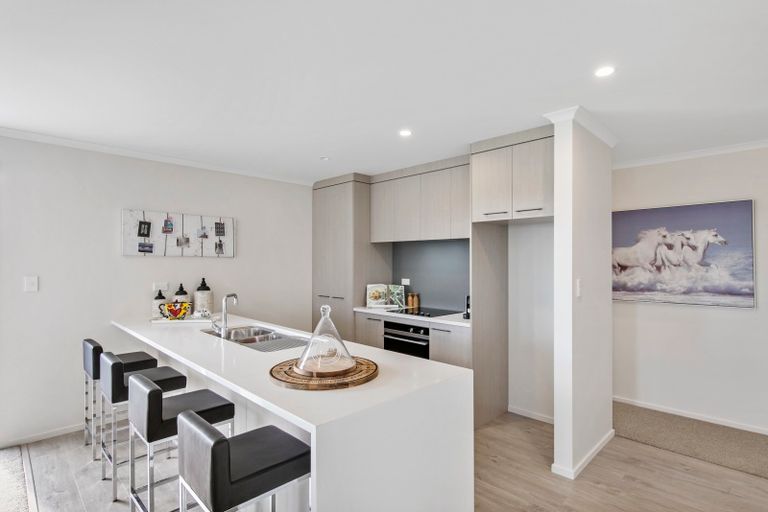 Photo of property in 11 Peet Row, Pokeno, 2471