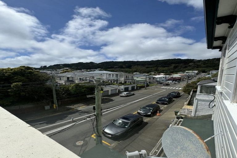 Photo of property in 77 Brougham Street, Mount Victoria, Wellington, 6011