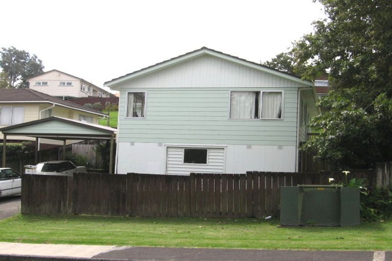 Photo of property in 22 Glenbervie Crescent, Massey, Auckland, 0614