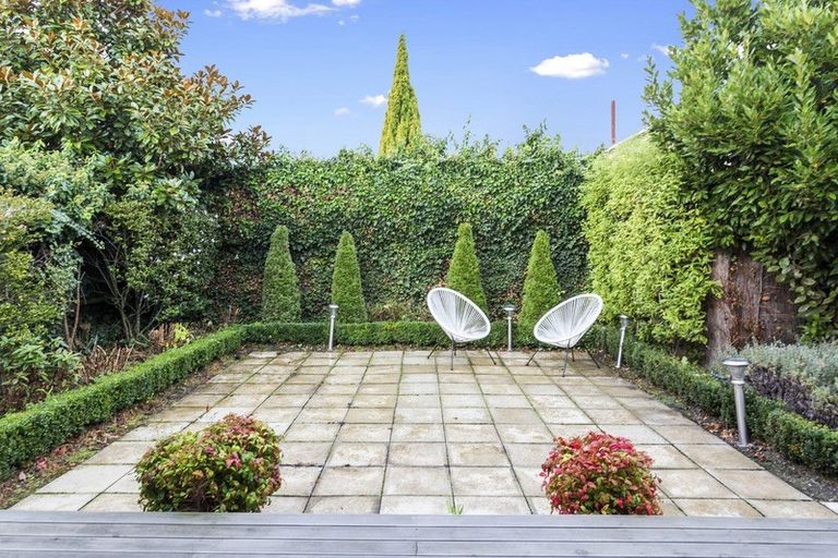 Photo of property in 48 Caledonian Road, St Albans, Christchurch, 8014