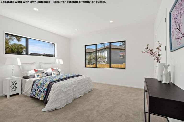 Photo of property in 46 Marina View Drive, West Harbour, Auckland, 0618
