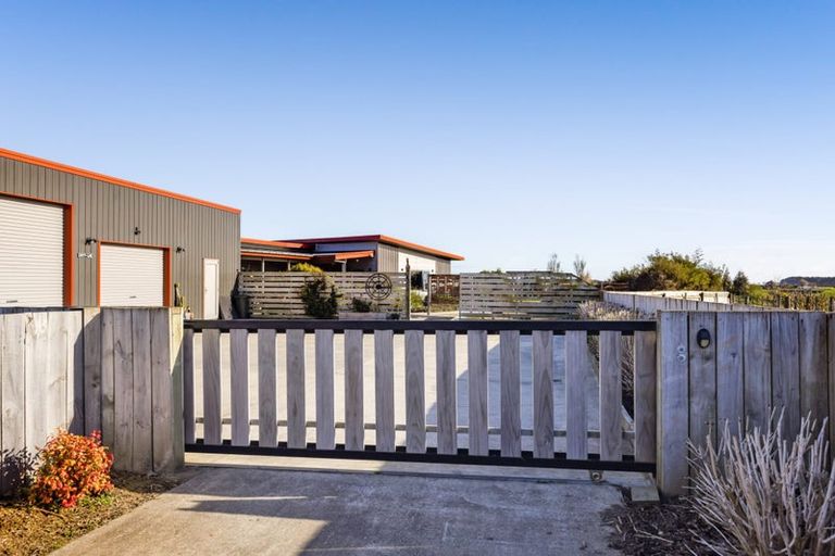Photo of property in 280 Austin Road, Normanby, Hawera, 4673