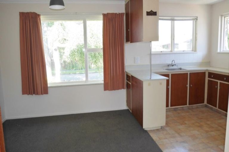 Photo of property in 1 Westmont Street, Ilam, Christchurch, 8041