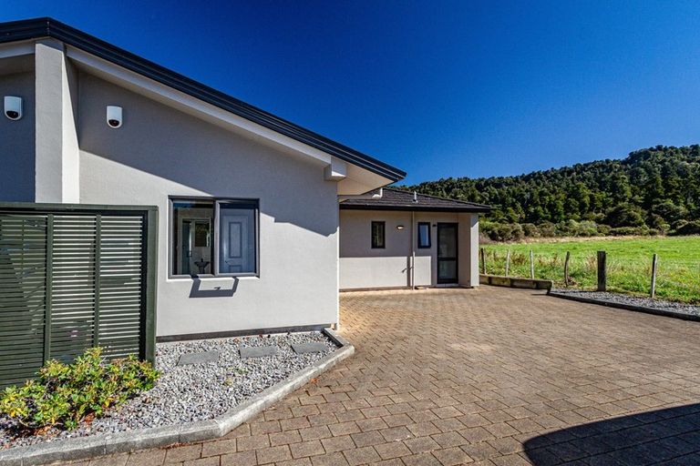 Photo of property in 4/39 Railway Row, Ohakune, 4625