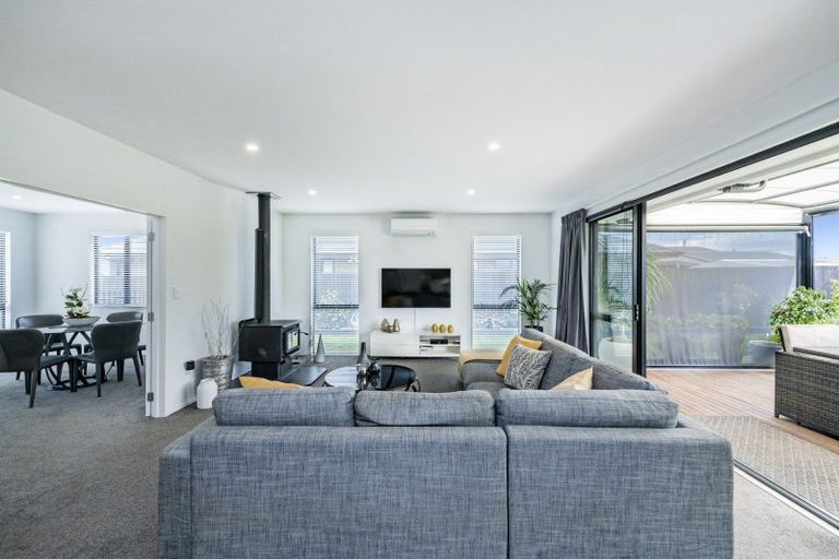 Photo of property in 33 Carston Street, Leeston, 7632