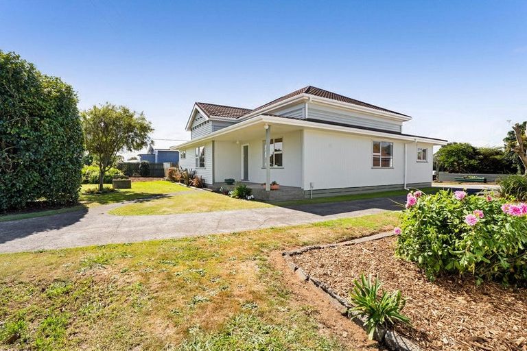 Photo of property in 41 Grey Street, Normanby, Hawera, 4614