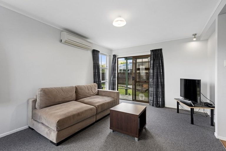 Photo of property in 63 Waipounamu Drive, Kelson, Lower Hutt, 5010