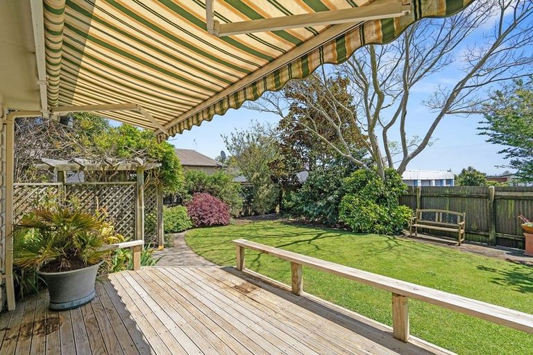 Photo of property in 230 Tukapa Street, Westown, New Plymouth, 4310