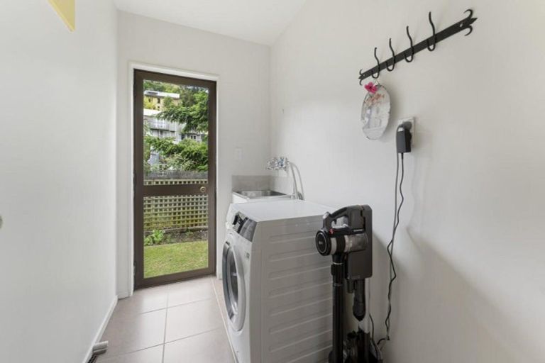 Photo of property in 25c Williams Street, Sunshine Bay, Queenstown, 9300