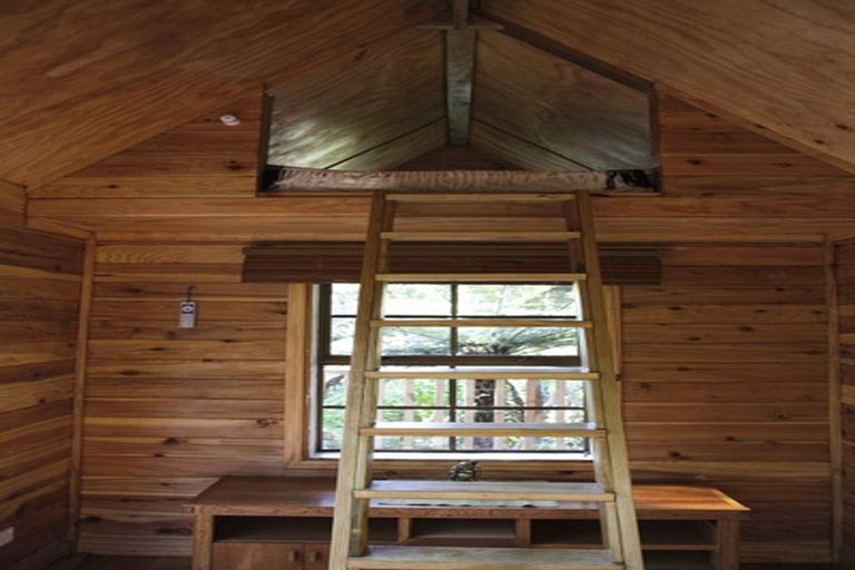 Photo of property in 126 Lone Kauri Road, Karekare, Auckland, 0772