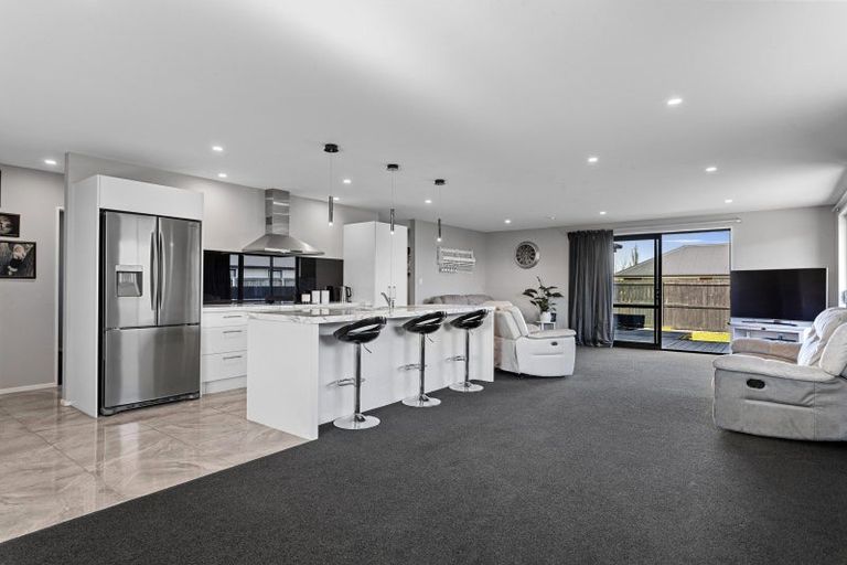 Photo of property in 84 Watkins Drive, Rangiora, 7400