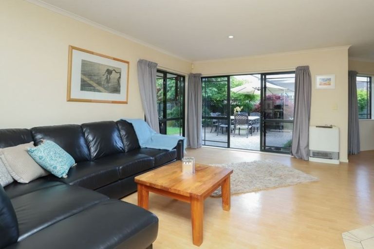 Photo of property in 5 Montrose Crescent, Huntington, Hamilton, 3210