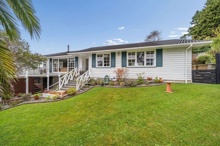 Photo of property in 14 Glenrae Grove, Silverstream, Upper Hutt, 5019