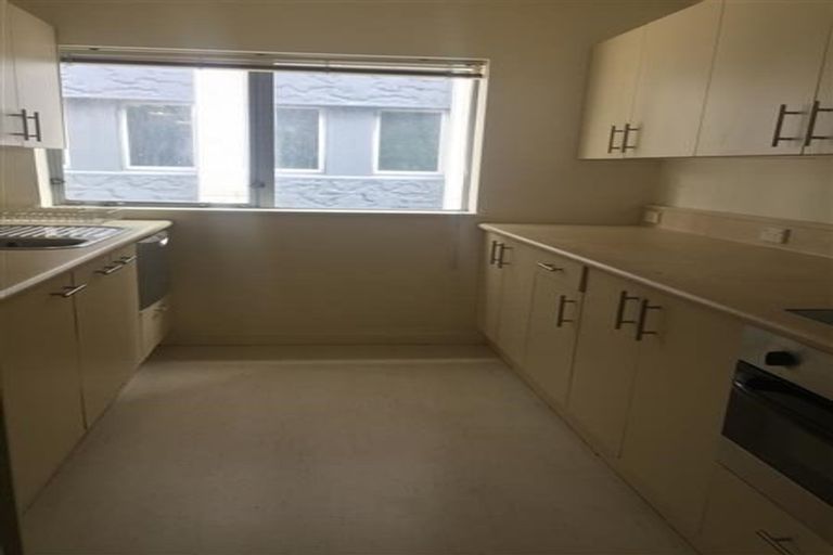 Photo of property in Gilmer Terrace Car Park, 207/9 Gilmer Terrace, Wellington Central, Wellington, 6011