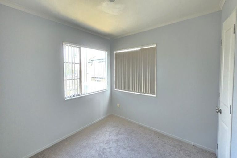 Photo of property in 12 Glanmire Place, Flat Bush, Auckland, 2016