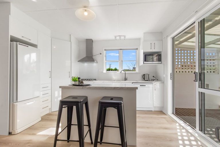 Photo of property in 57 Kuku Beach Road, Kuku, Levin, 5570