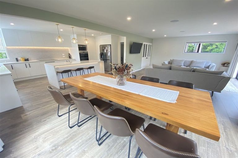 Photo of property in 54 Regency Crescent, Redwood, Christchurch, 8051