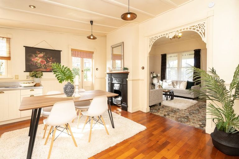 Photo of property in 1 Knighton Road, Hillcrest, Hamilton, 3216