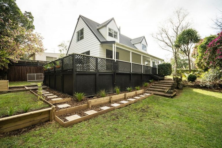 Photo of property in 8 Elizabeth Place, Ferndale, New Plymouth, 4310