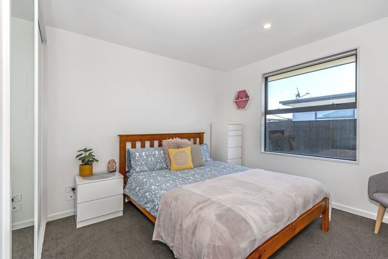 Photo of property in 24 Kingsbridge West, Burwood, Christchurch, 8083