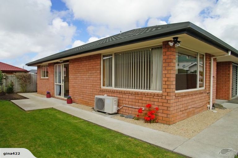 Photo of property in 2/43 Peverel Street, Riccarton, Christchurch, 8041