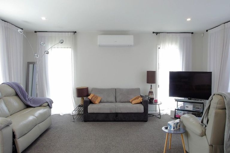 Photo of property in 18 Poplar Grove, Feilding, 4702