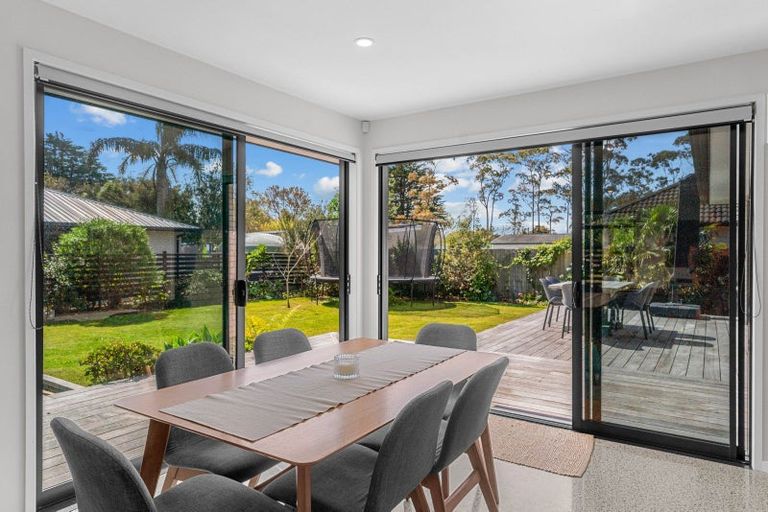 Photo of property in 17 Pearson Street, Mangawhai, 0505