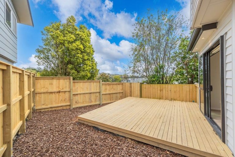 Photo of property in 3b Nor'east Drive, Northcross, Auckland, 0632