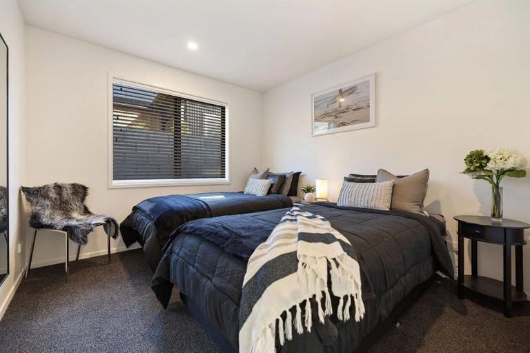 Photo of property in 13 Spur Ridge Rise, Jacks Point, 9371