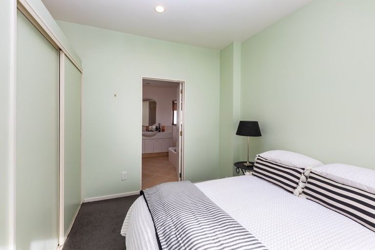Photo of property in 28e Cranmer Square, Christchurch Central, Christchurch, 8013