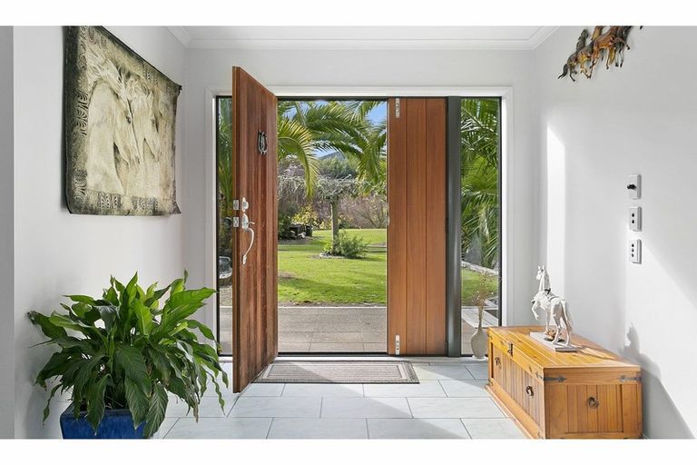 Photo of property in 4/864 Whangamata Road, Kinloch, Taupo, 3377