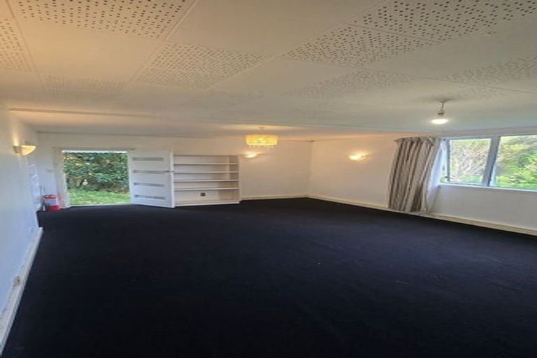 Photo of property in 33 Croydon Street, Karori, Wellington, 6012