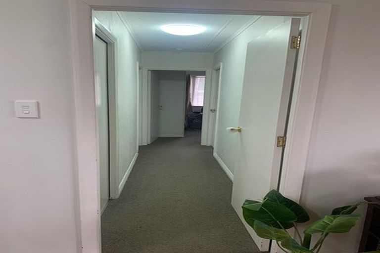 Photo of property in 59 Victoria Street, Carterton, 5713