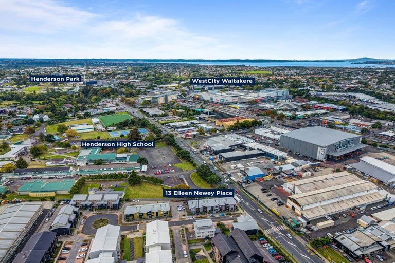 Photo of property in 13 Eileen Newey Place, Henderson, Auckland, 0612