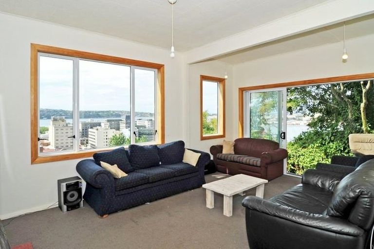 Photo of property in 9 Elm Row, Dunedin Central, Dunedin, 9016