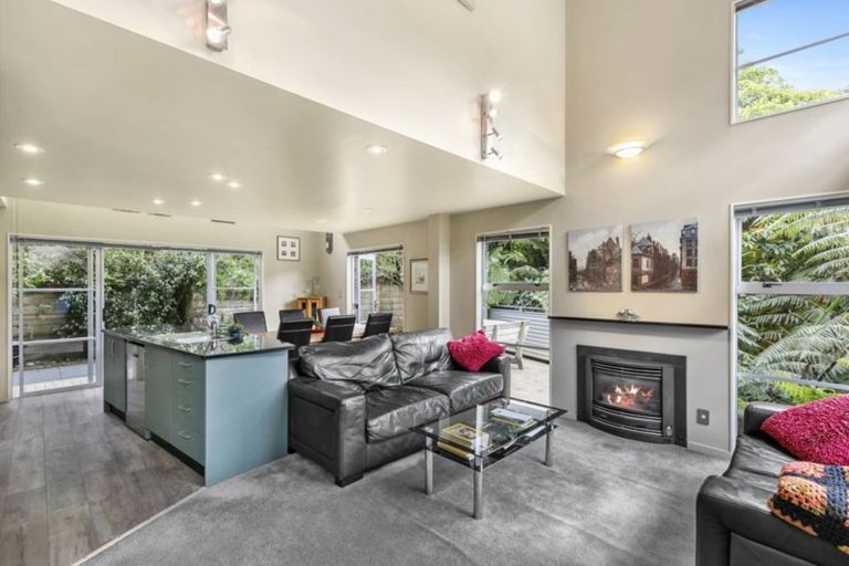 Photo of property in 67 Waikowhai Street, Ngaio, Wellington, 6035