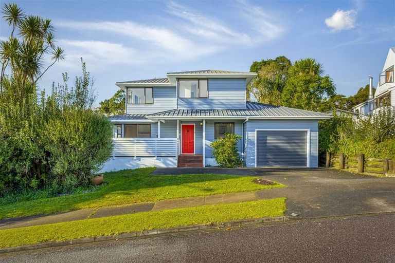 Photo of property in 60 Rhinevale Close, Henderson, Auckland, 0612