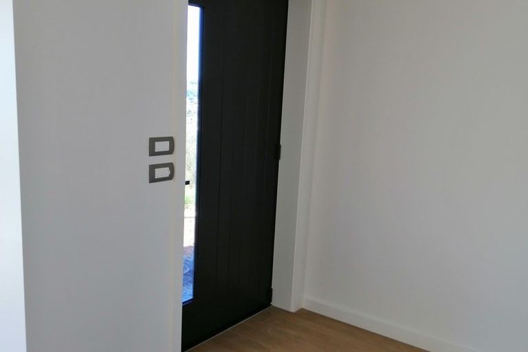 Photo of property in 16 Arabella Lane, Snells Beach, 0920