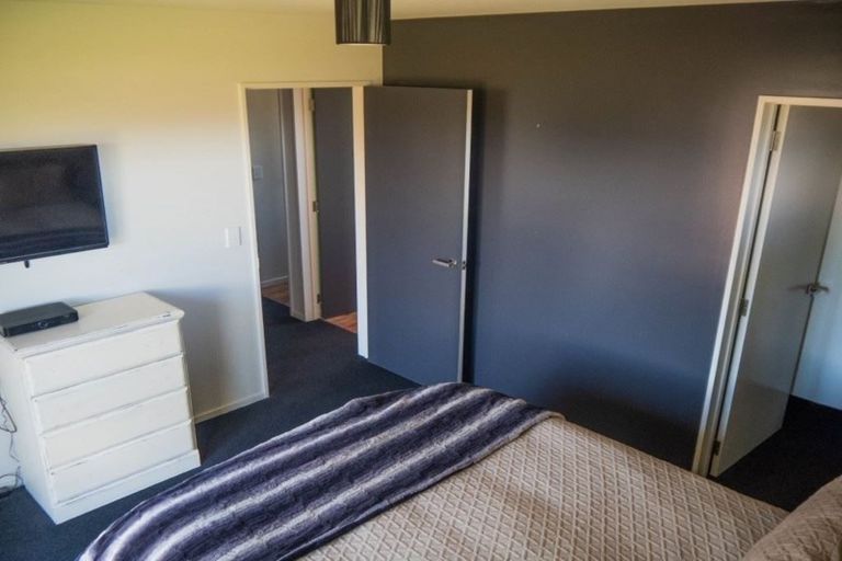 Photo of property in 8 Merrilees Place, Linwood, Christchurch, 8062