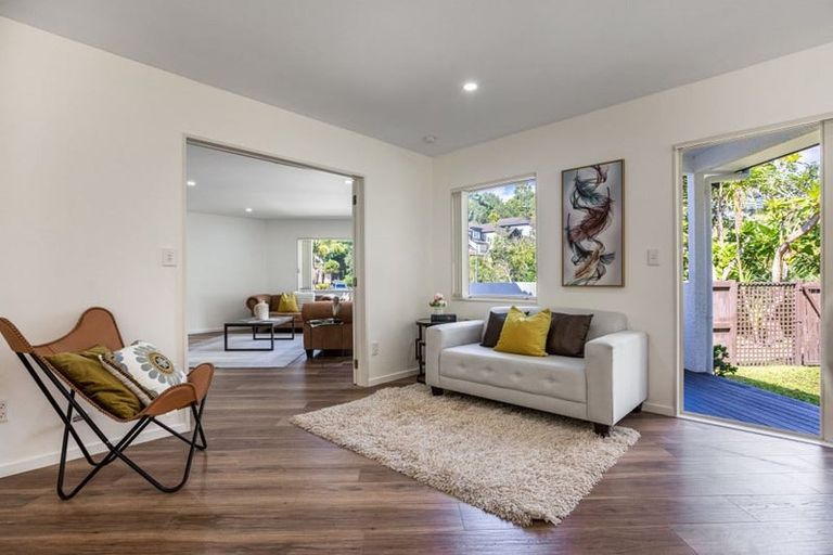 Photo of property in 24 Langana Avenue, Browns Bay, Auckland, 0630